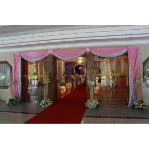 RED CARPET AND DOOR CURTAIN DESIGN